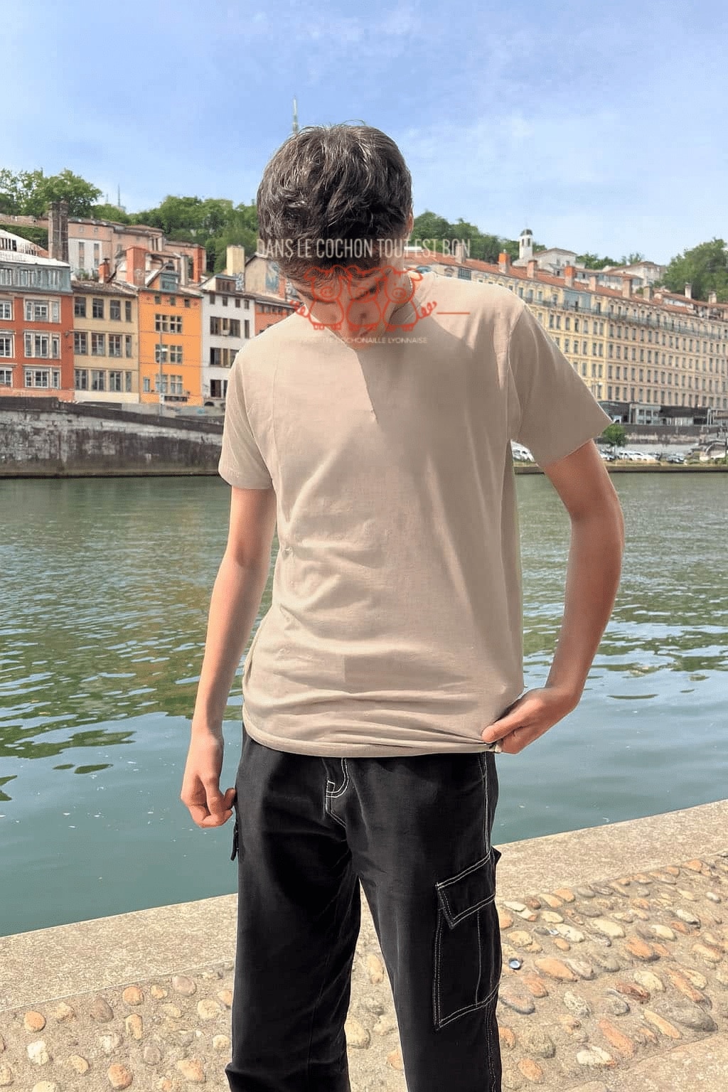 T-Shirt Homme – Dans Le Cochon Tout Est Bon Blanc — Sable (face)