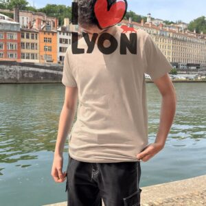 T-Shirt Homme – I Love Lyon — Sable (face)
