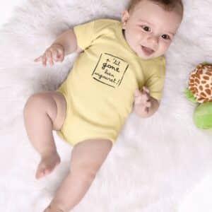 Body Bébé – P'tit gone bien vigouret — motif Texte noir — Jaune citron (face-2)