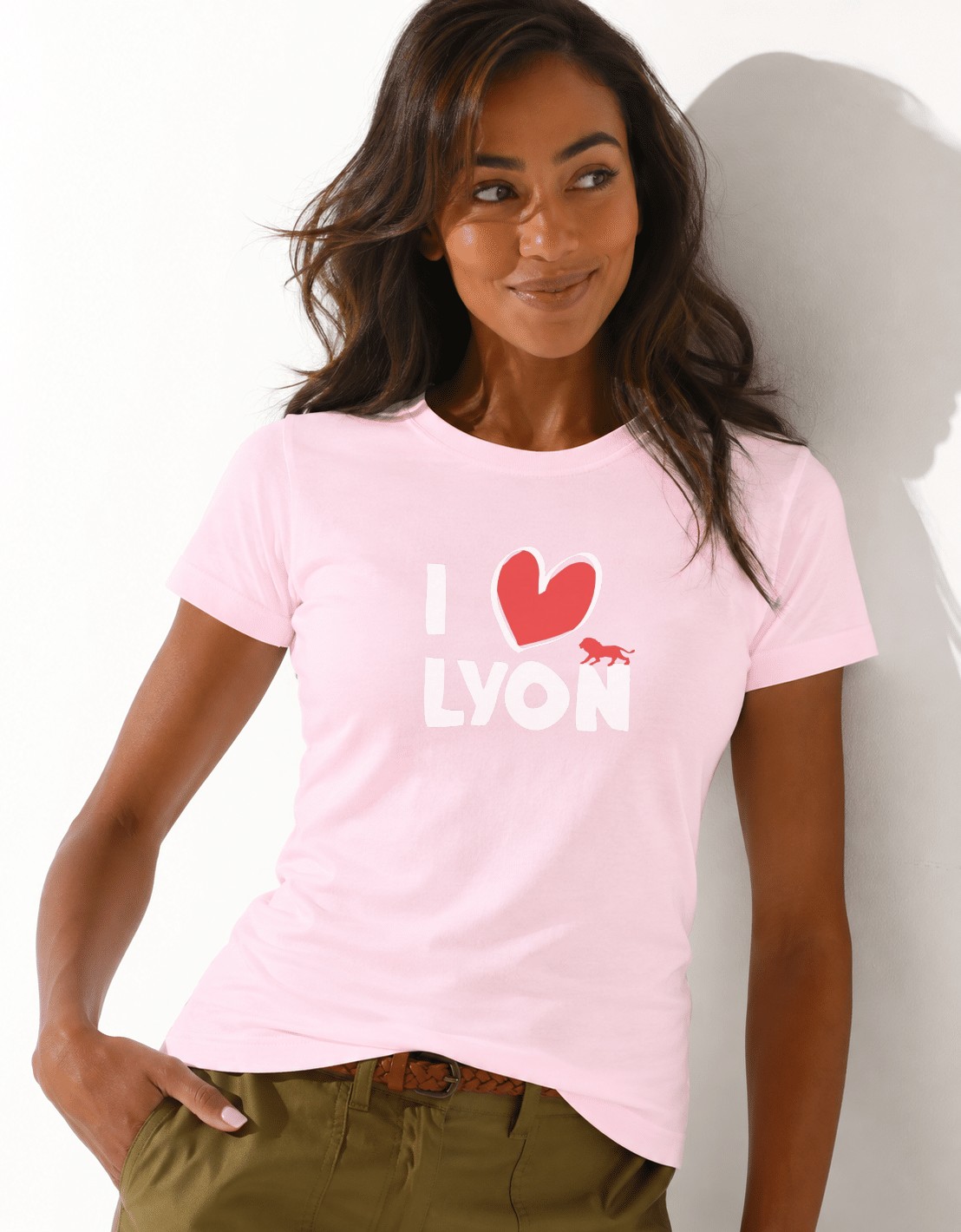 T-Shirt Femme – Skyline — motif blanc — Rose Pink (pose-studio)